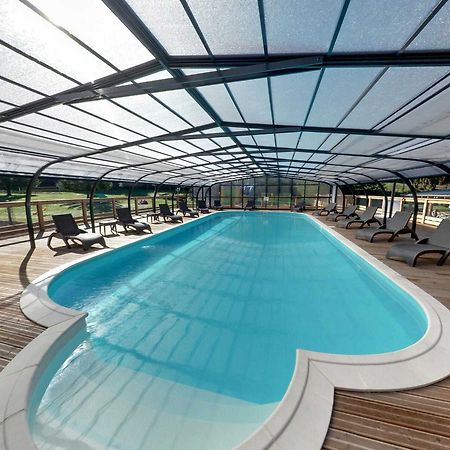 Camping Les Vernieres Ла Бурбул Екстериор снимка